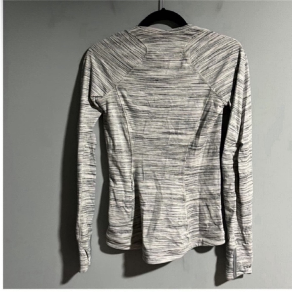 Lululemon Runderful Long Sleeve - Picture 4 of 6